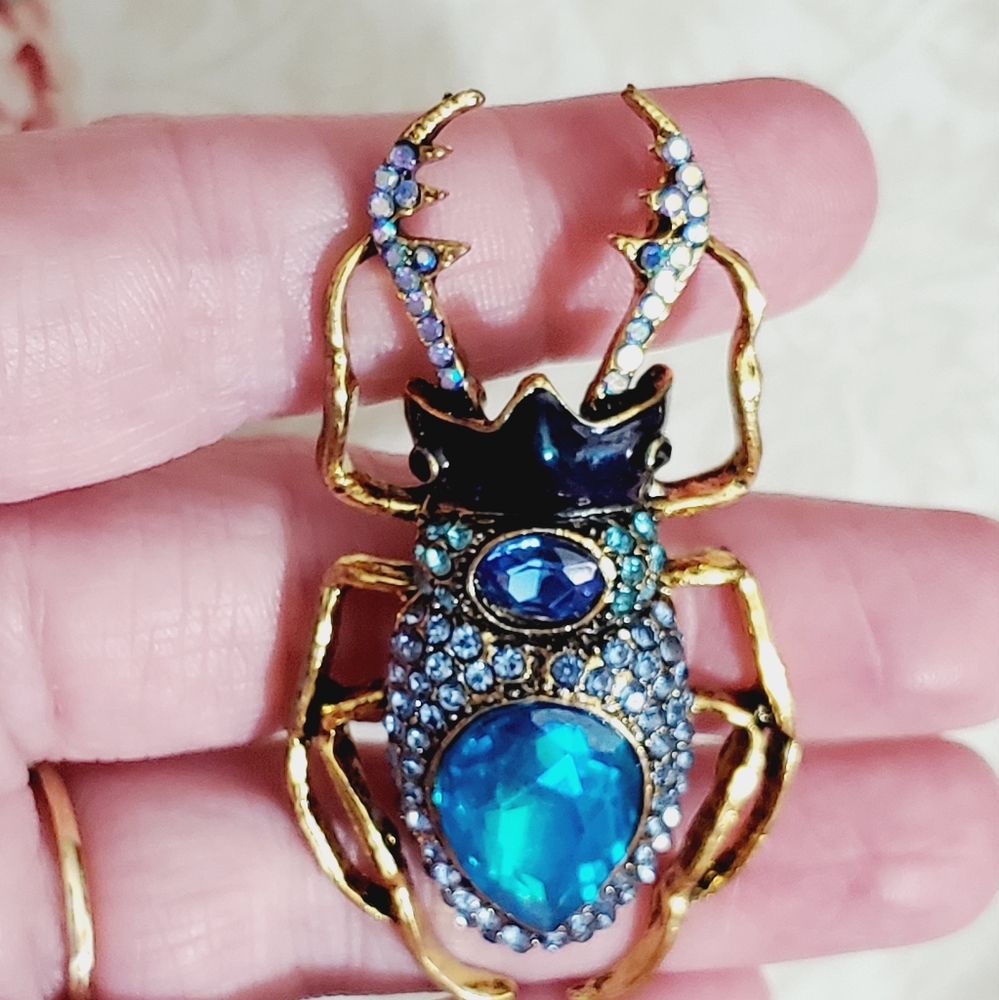 Enamel blue crystal Bug insect beetle gold brooch necklace pendant New Beautiful - Picture 12 of 14